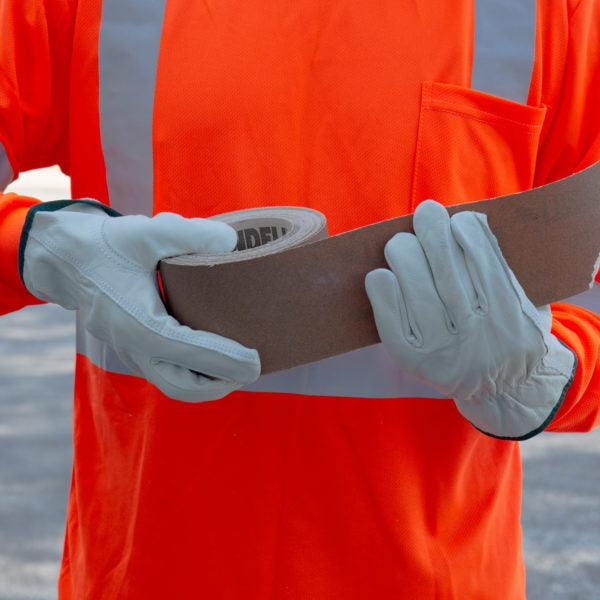 Cowhide, Grain Leather , Unlined, Shirred Elastic Back, Keystone Thumb